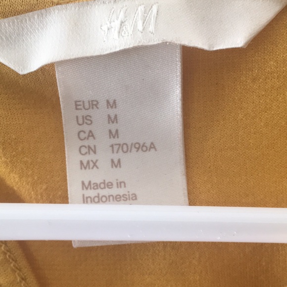 H & M womens mustard colored size M dress - Picture 5 of 10